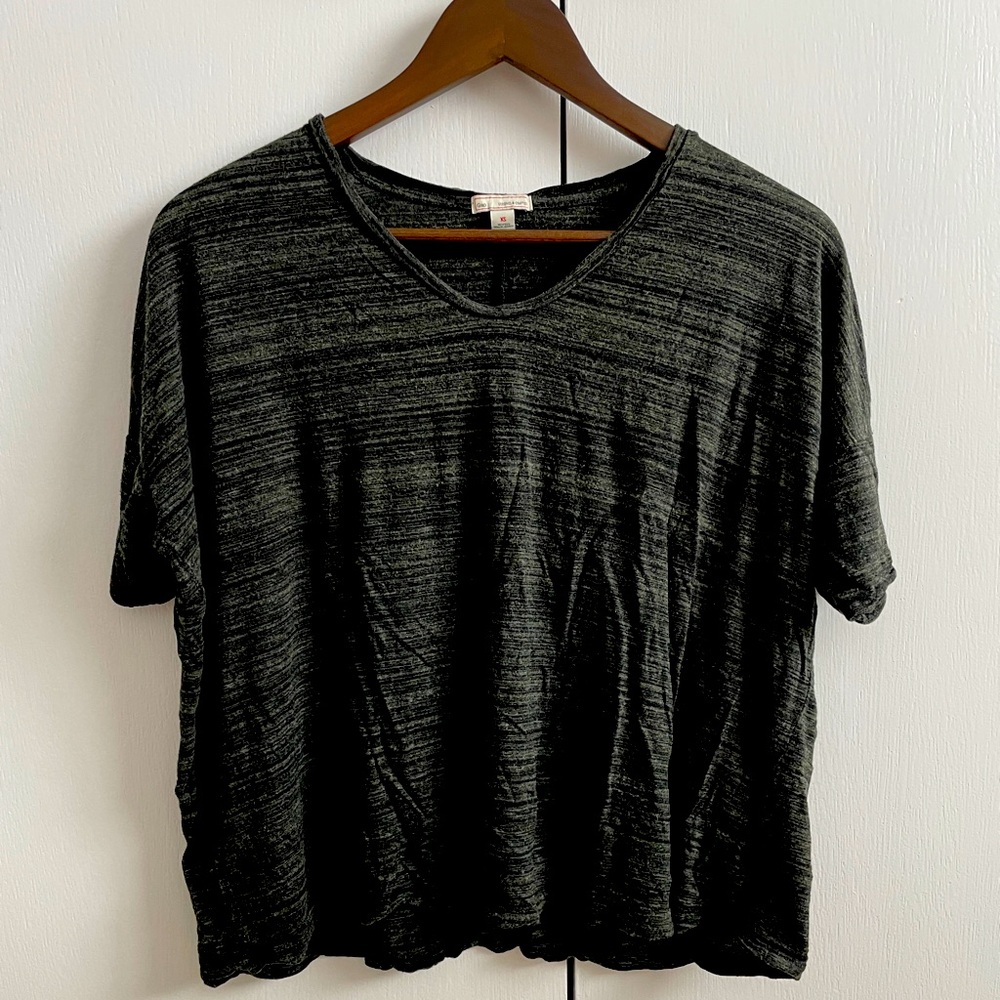Dark grey Gap t-shirt